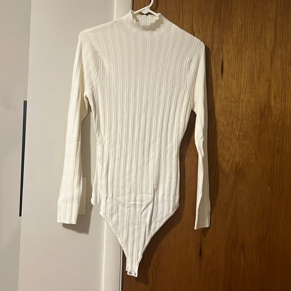 Abercrombie & Fitch Tops - Abercrombie Mock Neck Bodysuit Never Worn